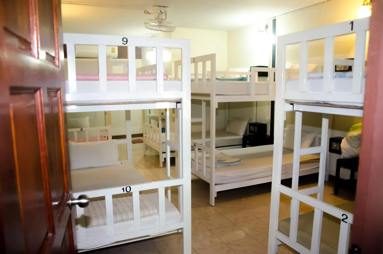 Ibiza House Phi Phi Hotel 3*, Phi Phi Don Thailand