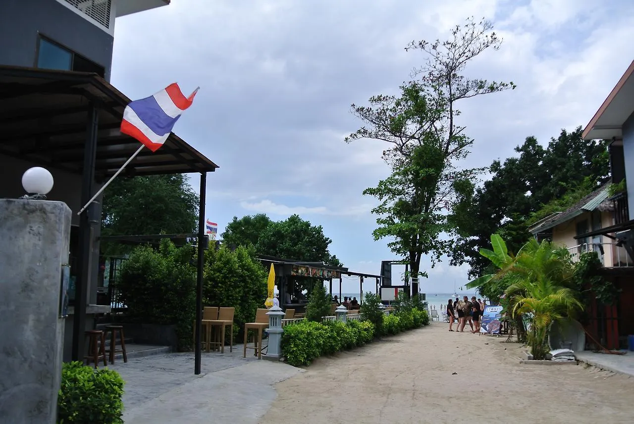 Hotel Ibiza House Phi Phi