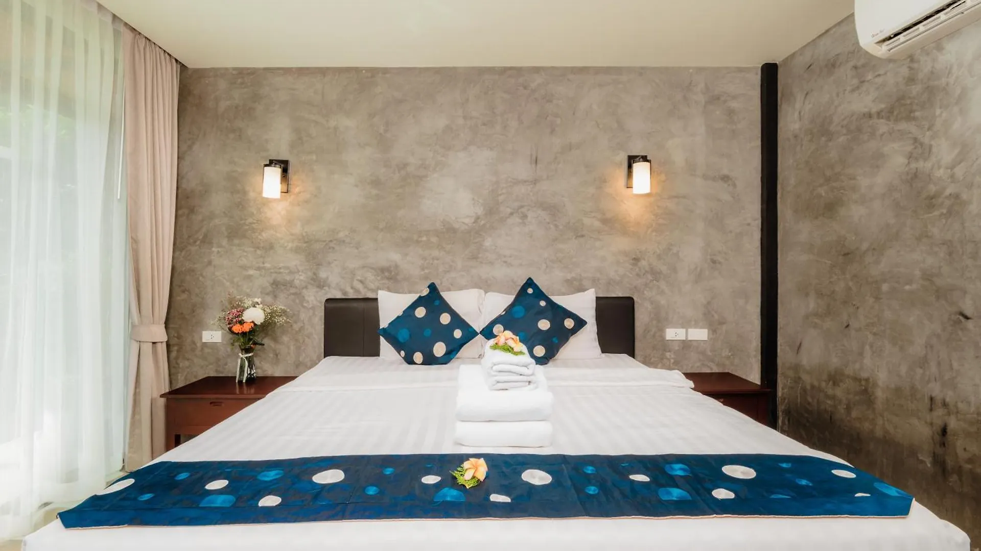 Ibiza House Phi Phi Hotel