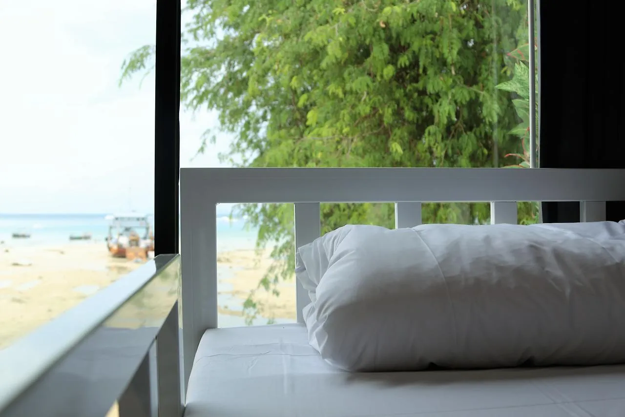 Ibiza Phi Phi Hotel 3*, Phi Phi-eilanden